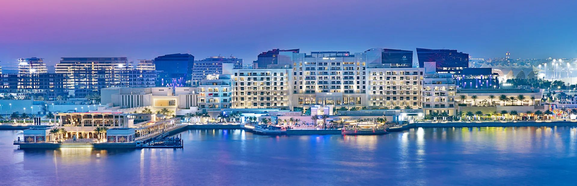 /images/dealsbanner/luxury_hilton_Abu-dhabi-yasIsland_lg.jpg
