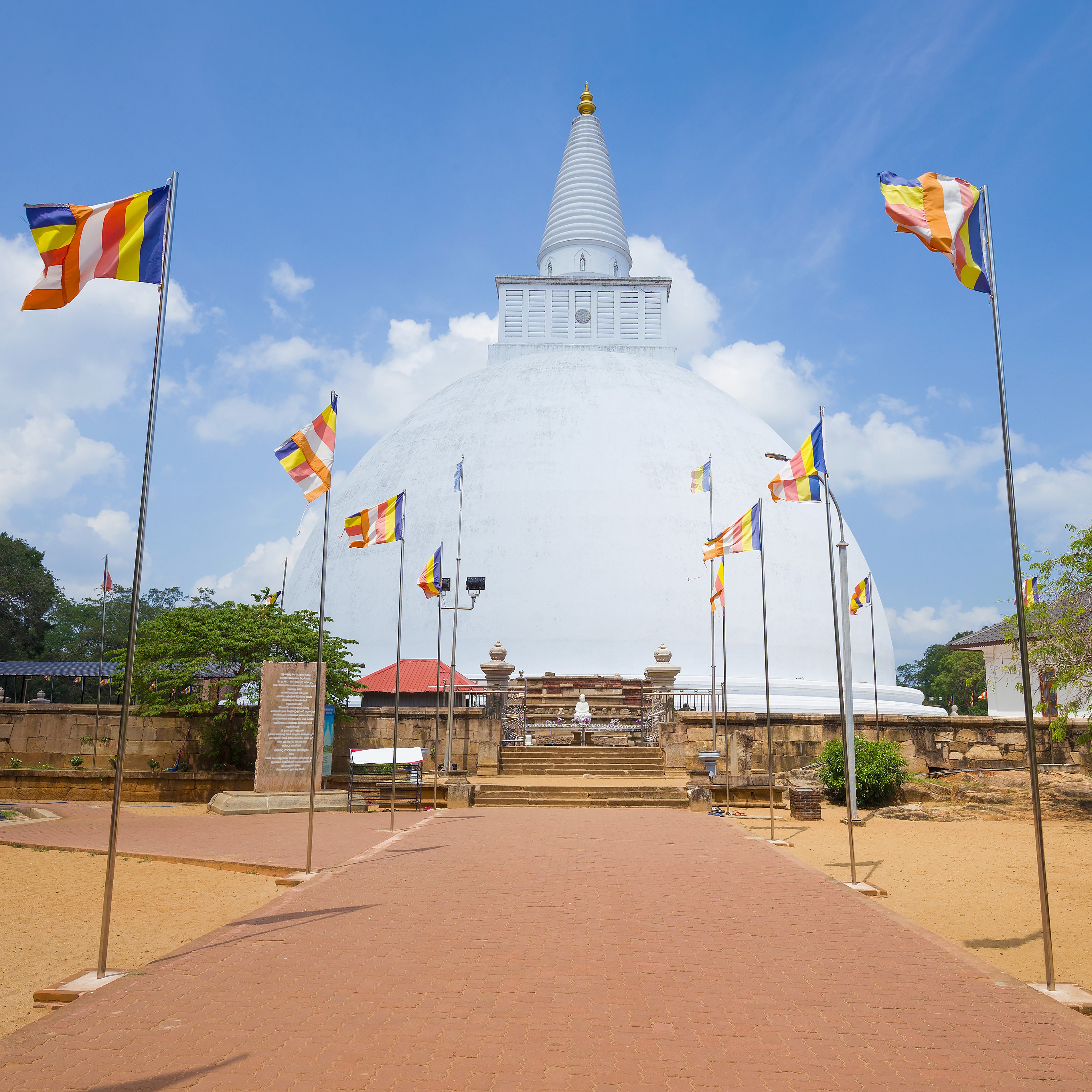 /images/destination/ancient-mirisaveti-stupa-on-a-sunny-day-anuradhap-2026-03-25-22-44-33-utc_1.jpg