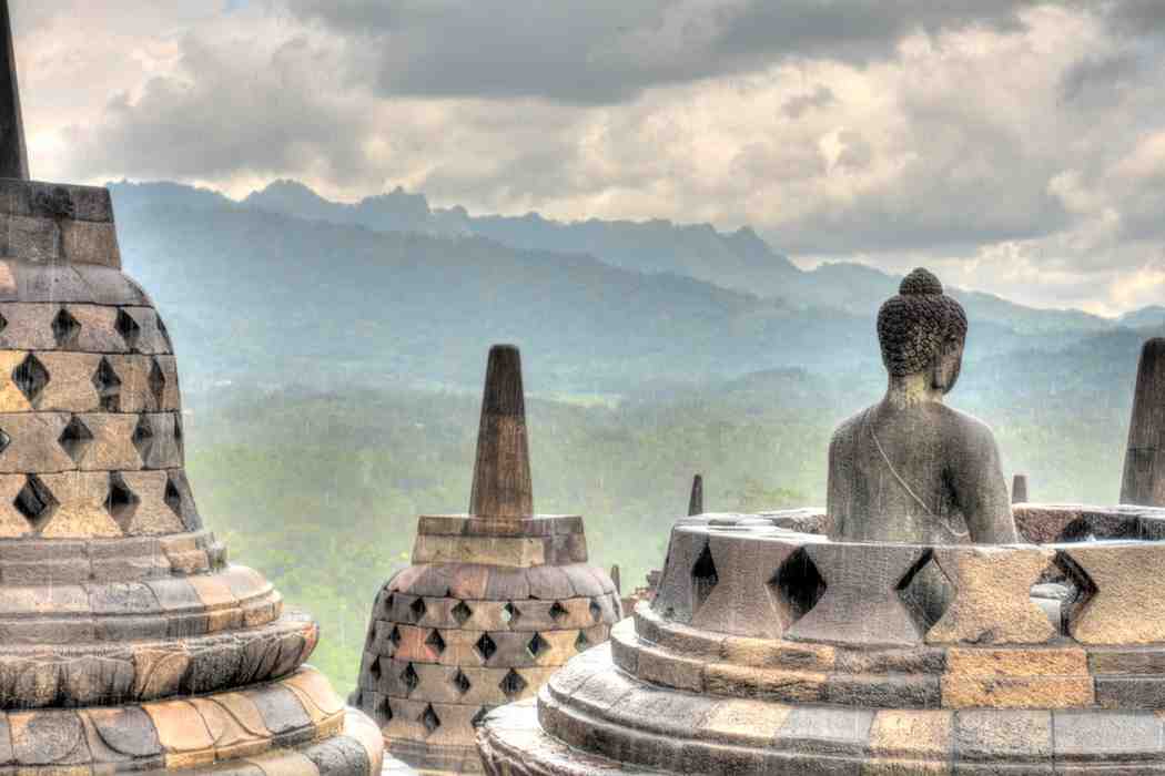 /images/destination/borobudur-temple-java-indonesia-2026-01-09-13-05-01-utc-(1).jpg