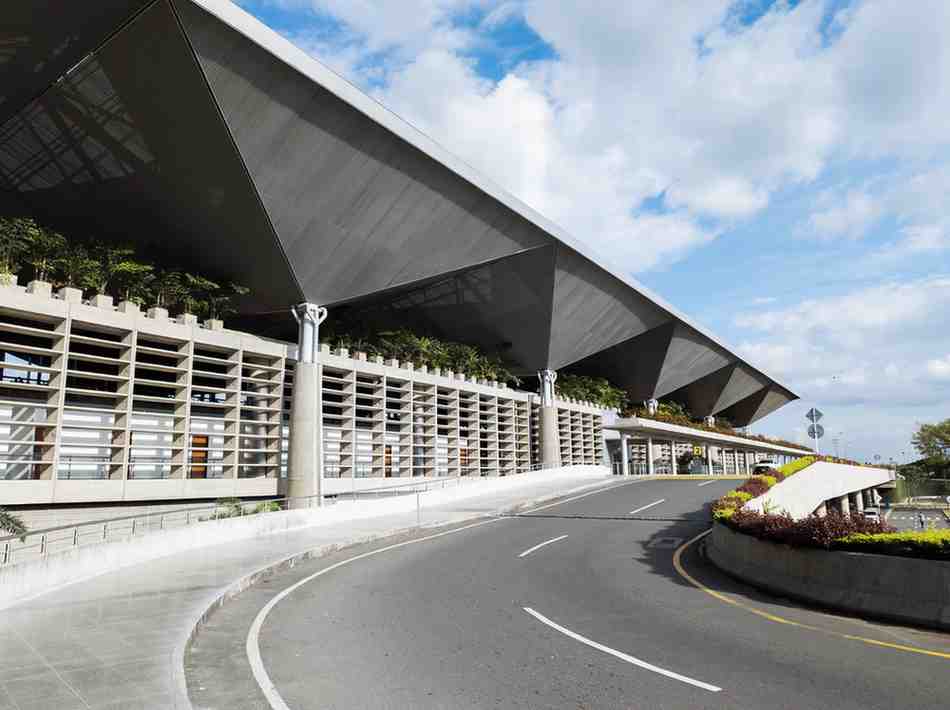 /images/destination/cali-airport-in-colombia-2026-01-06-09-36-40-utc-(1).jpg