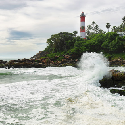 /images/destination/day_10_explore_kovalam-poovar-sm_1-new2.jpg