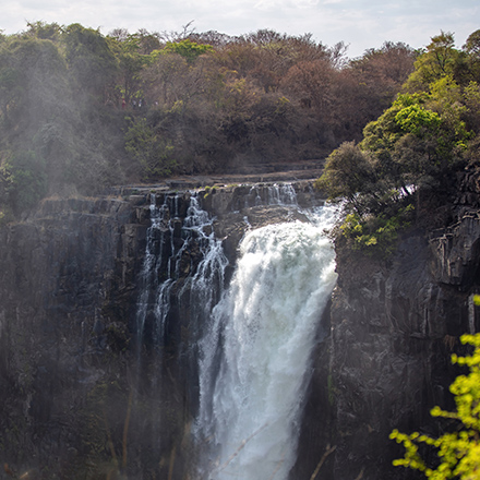 /images/destination/day_11-athirapilly-waterfalls_1.jpg