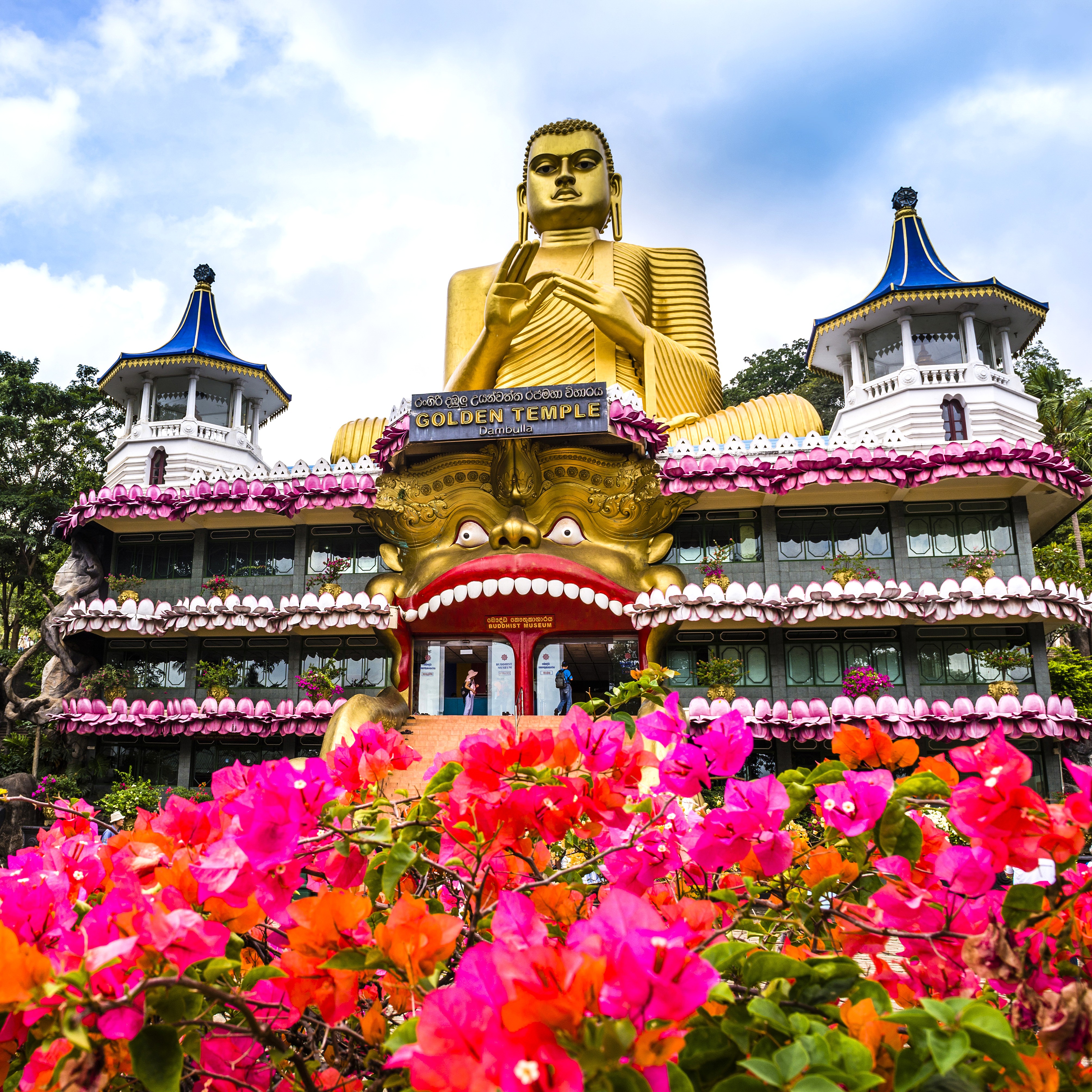 /images/destination/golden-temple-of-dambulla-in-dambulla-central-pro-2026-03-09-03-26-49-utc.jpg