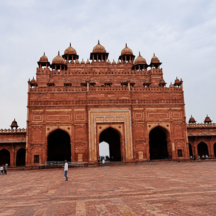 /images/destination/golden-triangle-with-khajuraho-varanasi-iti-5.png