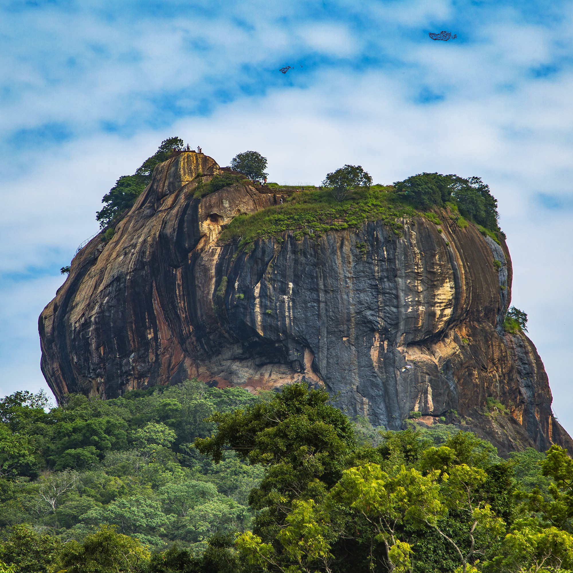 /images/destination/sigiriya-rock-fortress-at-matale-sri-lanka-2026-03-19-05-17-33-utc.jpg