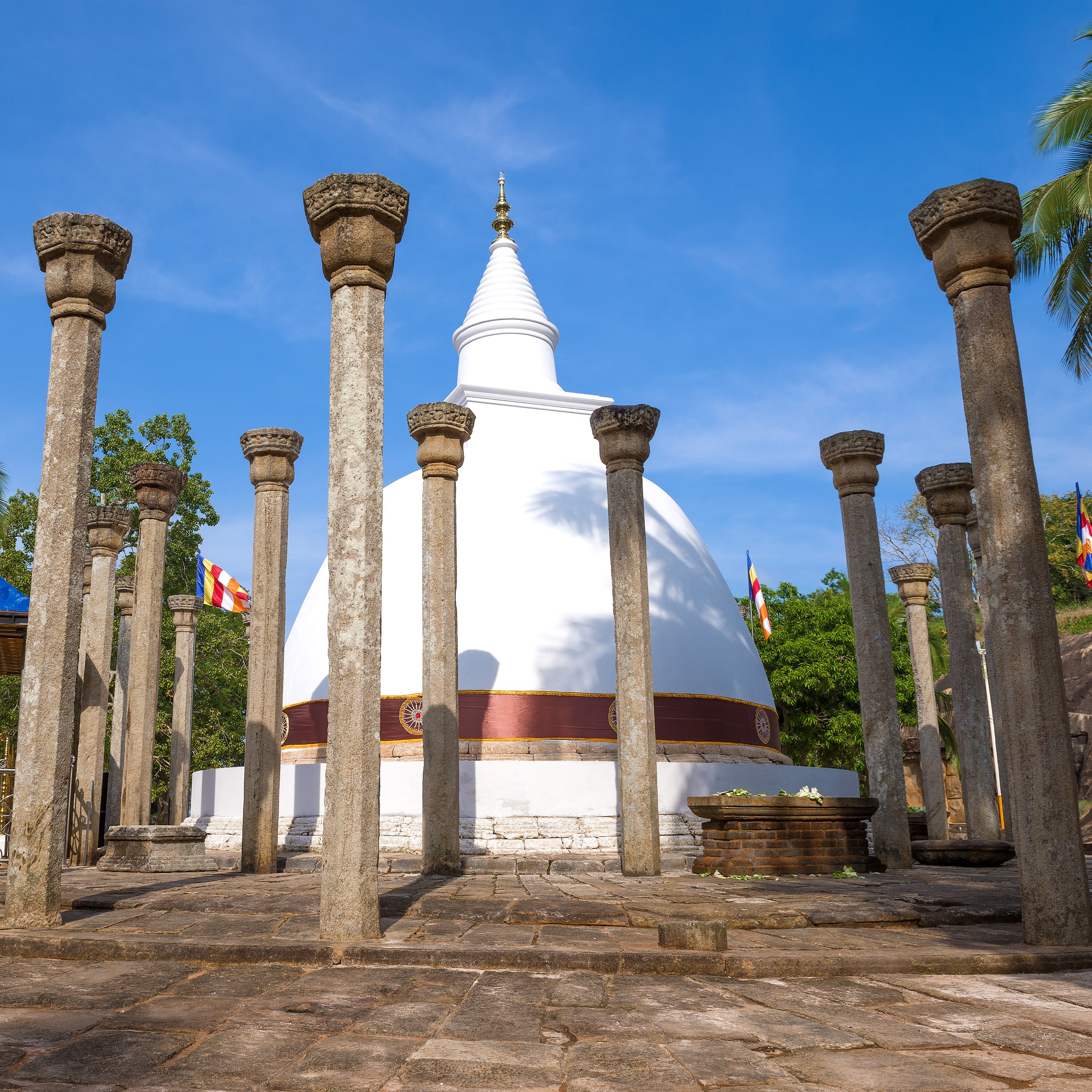 /images/destination/the-ancient-stupa-of-ambastal-dagoba-sila-cetiya-2026-03-25-22-59-17-utc.jpg