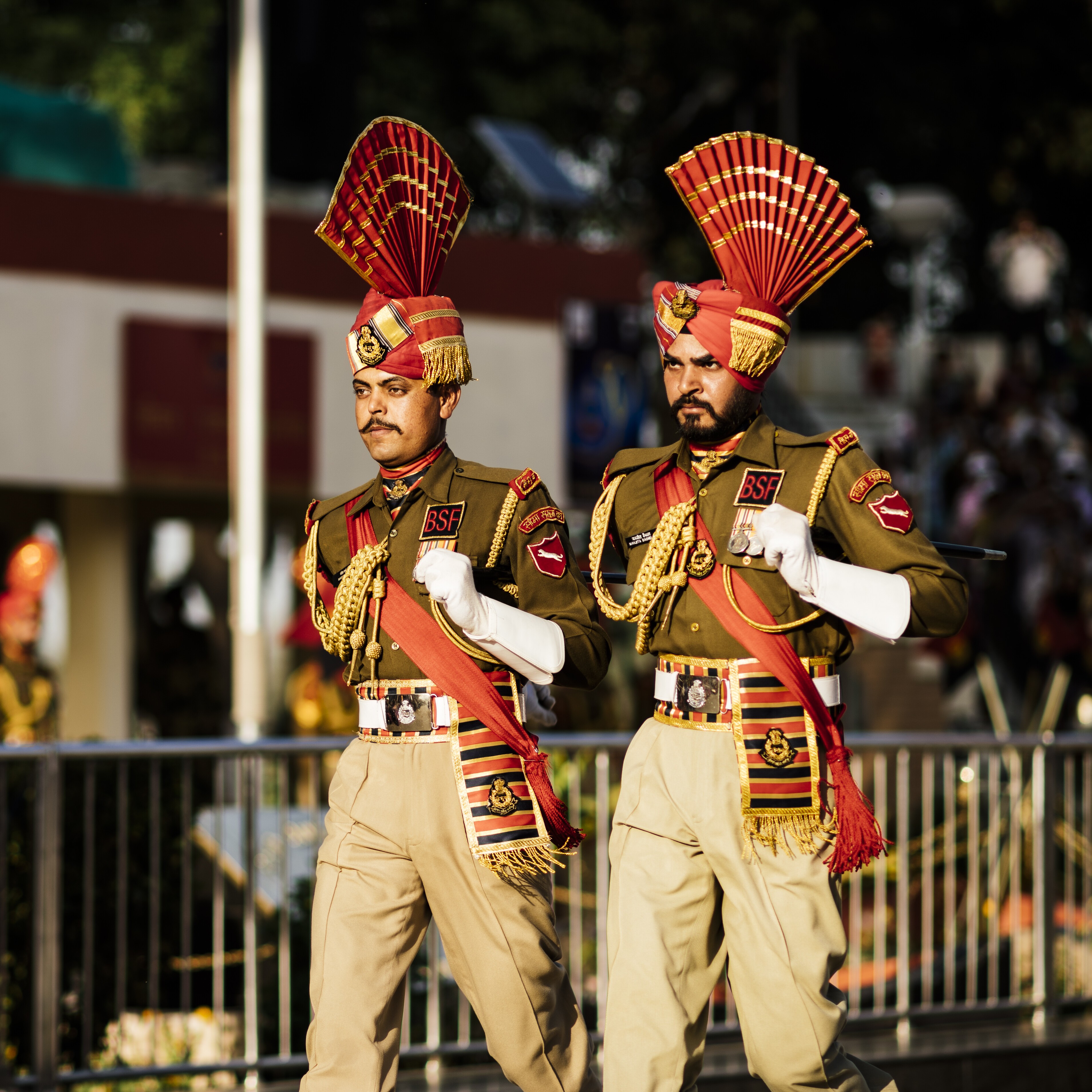 /images/destination/two-uniformed-soldiers-marching-in-a-parade-adorn-.jpg