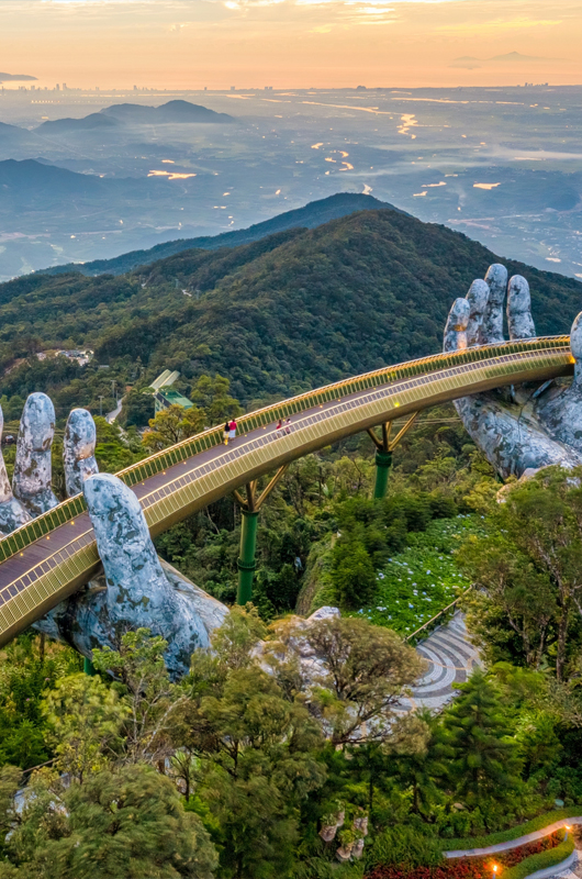 GOLDEN BRIDGE