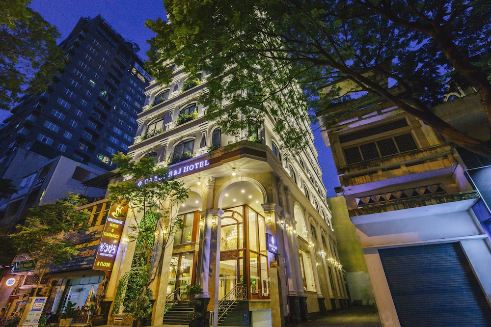 Happy Life Grand Hotel